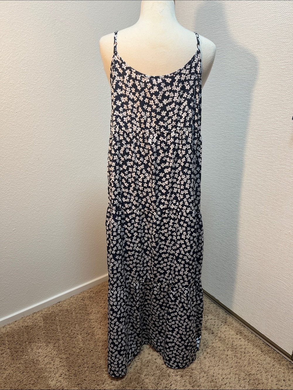 Lularoe Navy White Floral Maxi Dress Tassel Tie Sleeveless NWOT Size [Size L] - Picture 5 of 10